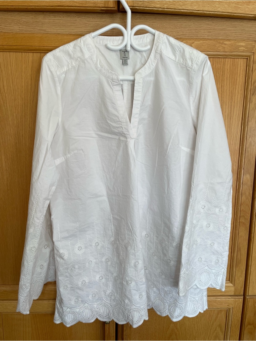 Tristan White Embroidered Long-Sleeve Split-Neck Shirt